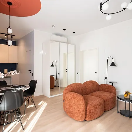 公寓 New Old Town Flat, Free Parking, Tv, Work Desk, Monitor, Ac, Security