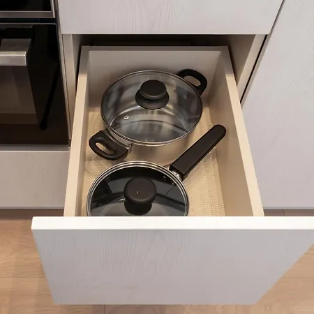 아파트 New Old Town Flat, Free Parking, Tv, Work Desk, Monitor, Ac, Security 리가